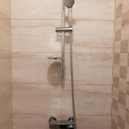 Tarski Vuk Apartment *